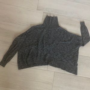 crop top turtle neck